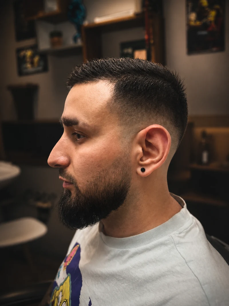 Pánský fade střih a úprava vousů – Mykhailo Barber Benešov